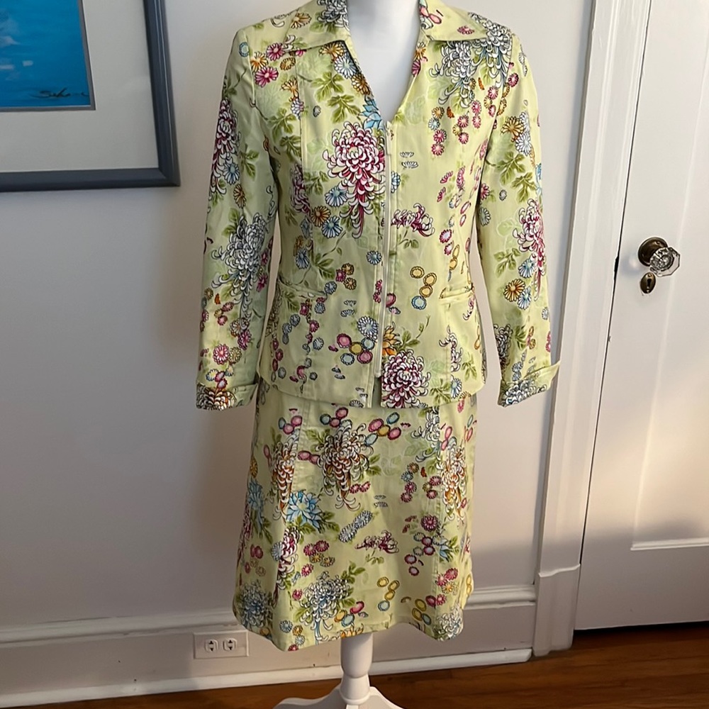 RetroN Yang 2piece stunning Suit